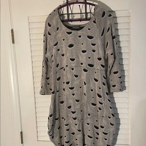 Transparente Ivory Cutouts on Black Long Sleeve Lagenlook Raw Balloon Dress